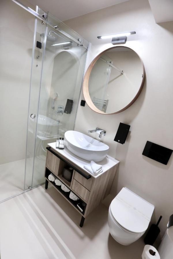 Standard Doppelzimmer mit Balkon und Meerblick