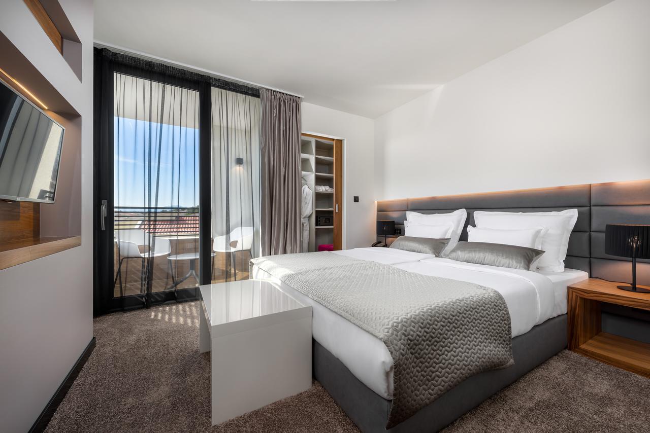 Deluxe Junior Suite